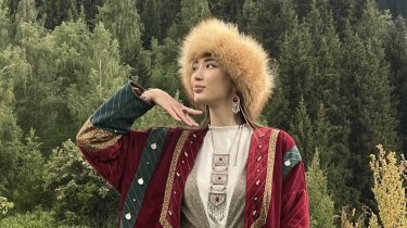 Сабина Алтынбекова в образе Царицы Томирис покорила фанатов (видео)