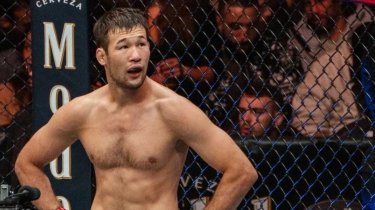 Шавкат Рахмонов отказался от титульного боя в UFC