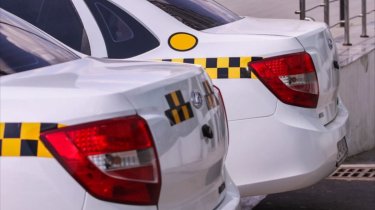 Подработка в такси обернулась штрафом для казахстанца