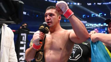 Казахского бойца могут уволить из UFC