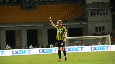 Футболист «Кайрата» наехал на легенду российского футбола