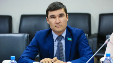 Сапиев оценил шансы казахстанских боксёров на ЧМ