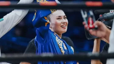 Самая красивая боксёрша Казахстана Балауса Муздиман стала чемпионкой мира