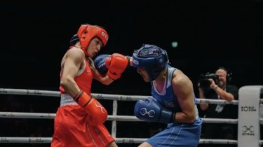 Алуа Балкибекова стала чемпионкой мира по боксу