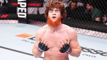 Тренер дагестанского казаха рассказал о планах в UFC