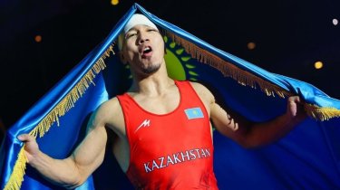 «Невероятная гордость»: Казахский борец-чемпион о триумфе на ЧМ
