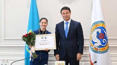 30 млн тенге получила Назым Кызайбай за победу на ЧМ