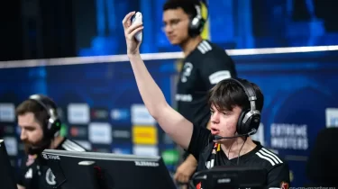 Казахстанский киберспортсмен вышел в плей-офф престижного мирового турнира
