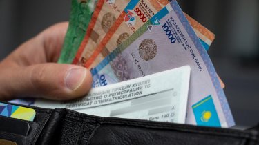 Казахстанцев оштрафовали на 215 миллиардов тенге