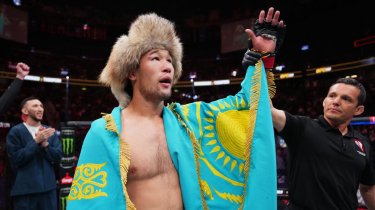 Шанс на титул: Шавкат Рахмонов сразится с легендой UFC