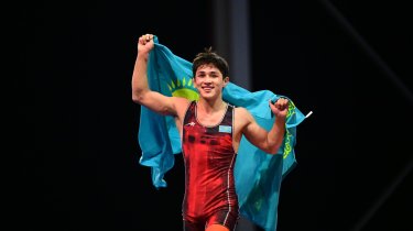 Борец Бекасыл Асамбек завоевал золотую медаль на юношеской Азиаде