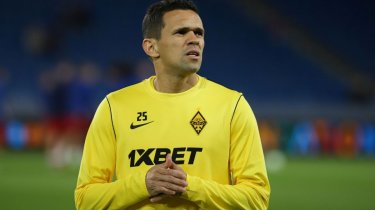 Легенда казахстанского футбола отказался уезжать из страны