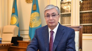 Президент Казахстана объявил о передаче клуба КПЛ в частные руки