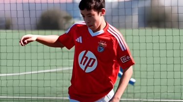 Казахстанец из «Бенфики» стал клиентом агентства топ-звёзд