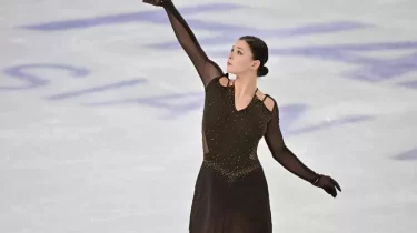 Казахстанская фигуристка сенсационно идет 2-й на Гран-при в Японии