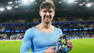 «Барселона» нацелилась на защитника «Манчестер Сити»