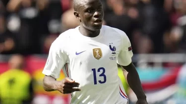 Канте не исключает возвращение в европейский футбол