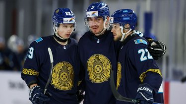 Сборная Казахстана по хоккею второй раз подряд стала чемпионом Азии