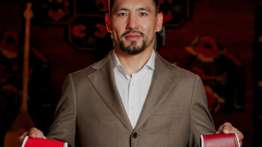 Алимханулы против Лары: где смотреть объединительный бой за три пояса