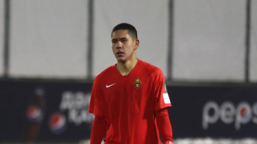 Пять лет в основе: ФК “Кайрат” вспомнил дебют вратаря Темирлана Анарбекова