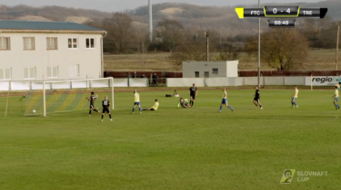 Шамурза Адырбеков отметился голевой передачей за "Тренчин"