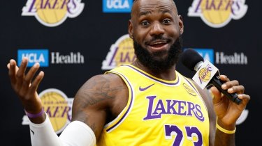 «Это называется старость»: Леброн Джеймс честно ответил на вопрос о травме