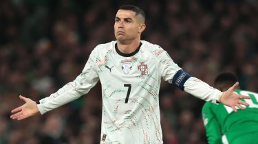 ФИФА раскритиковали за решение смягчить наказание для Роналду