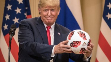 Трамп предложил переименовать американский футбол