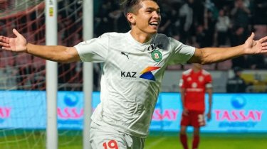 Кенжебек забрал приз лучшего полузащитника сезона на фоне слухов о трансфере в Европу