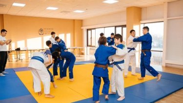 В ЗКО открыли ещё один современный спортивный комплекс