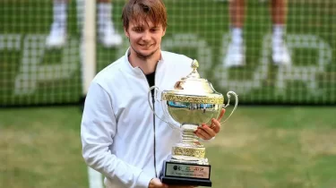 «Весёленькие кружочки» с корта: Александр Бублик запустил личный Telegram-канал