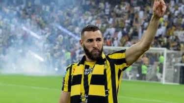 Возвращение легенды: Бензема не исключает камбэка в Европу