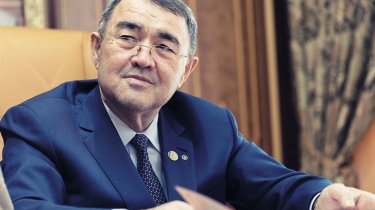 Миллиардер отказался? Нефтяной магнат опроверг покупку «Ордабасы»