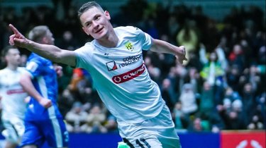 Чесноков в Шотландии: когда казахстанец дебютирует за «Хартс»