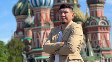 «Свои отнимают хлеб, а чужие дают флаг»: Крик души Куата Хамитова после победы в Москве