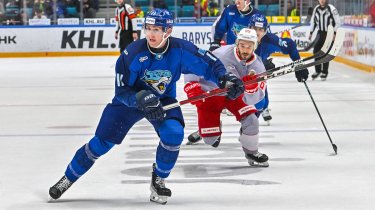 Американский легионер «Барыса» лидирует в КХЛ по ожидаемым голам