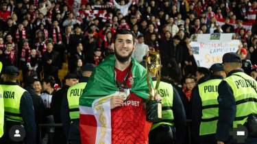 Идрис Умаев трогательно попрощался с болельщиками «красно-белых»