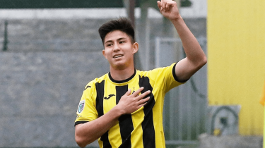 Романтический отпуск Дастана Сатпаева: футболист показал свою девушку