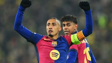 Скандал в «Барселоне»: Ямаль разнес игру Рафиньи после дерби