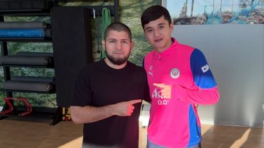 Хабиб сделал замечание Хусанову: что не понравилось россиянину