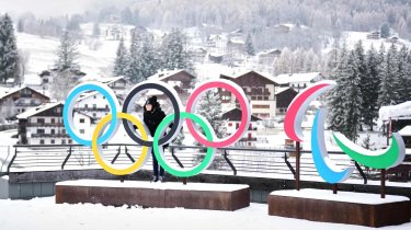 Смерть рабочего омрачила подготовку к Милану-2026: что известно о трагедии