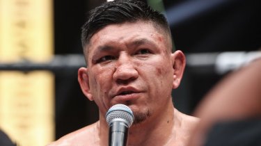 Куату Хамитову присудили победу над главной звездой UFC