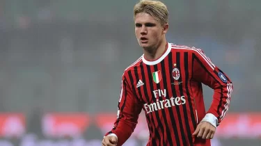 Александр Меркель возвращается в Казахстан и станет игроком клуба Ломтадзе