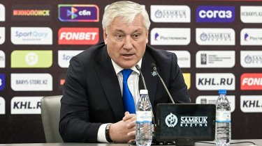 Главный тренер «Барыса» вновь недоволен хоккеистами команды