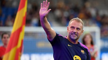 Ханси Флик под угрозой увольнения? Тренеру «Барселоны» вынесли ультиматум