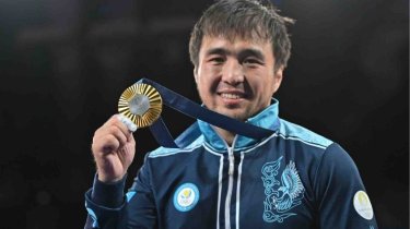 Елдос Сметов показал кадры изнурительных тренировок перед возвращением