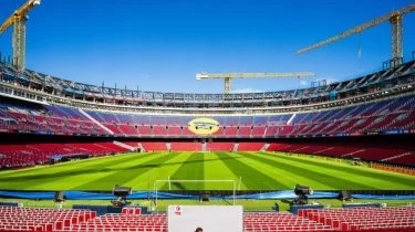 Камп Ноу превратился в бассейн: ливень опозорил «Барселону»