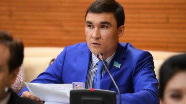 Серика Сапиева признали виновным в конфликте с чиновником