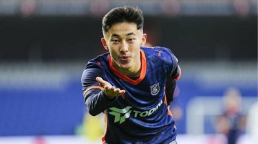 Файзуллаев и Шомуродов организовали победу «Башакшехира»