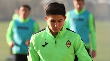 Дастан Сатпаев пропустит сборы в Турции из-за здоровья